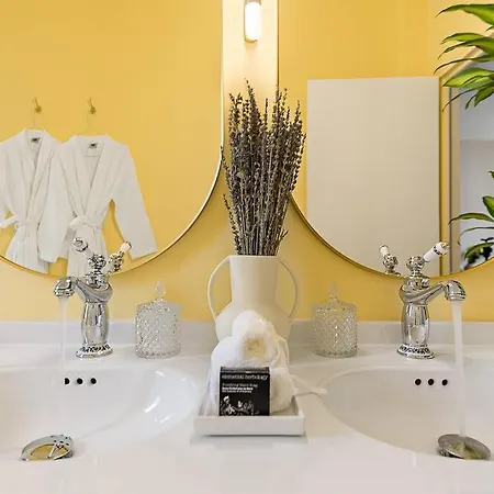 Cosy Rive Droite Apartment *